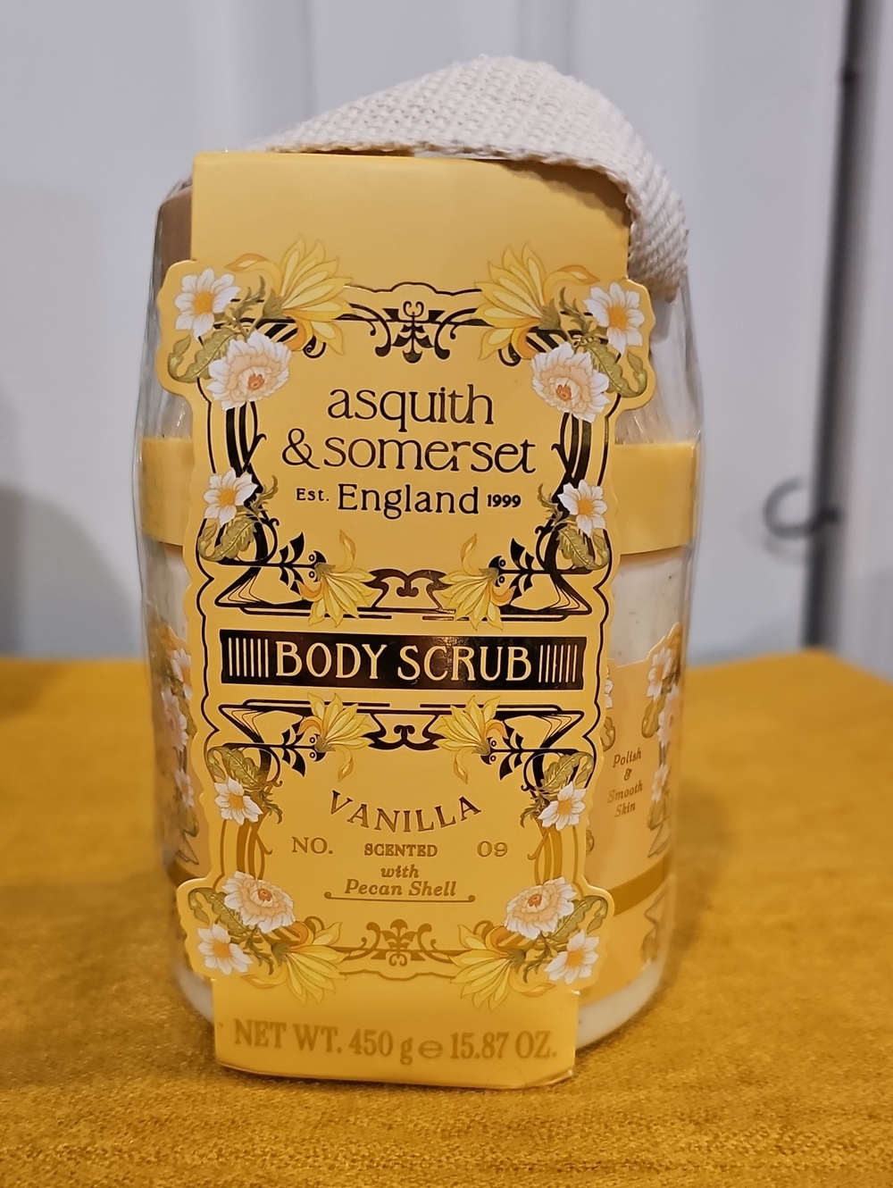 Asquith & Somerset Vanilla Scented Body Scrub w Brush 15.87 oz- New Sealed